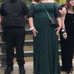 Green lace dress only worn once with small train